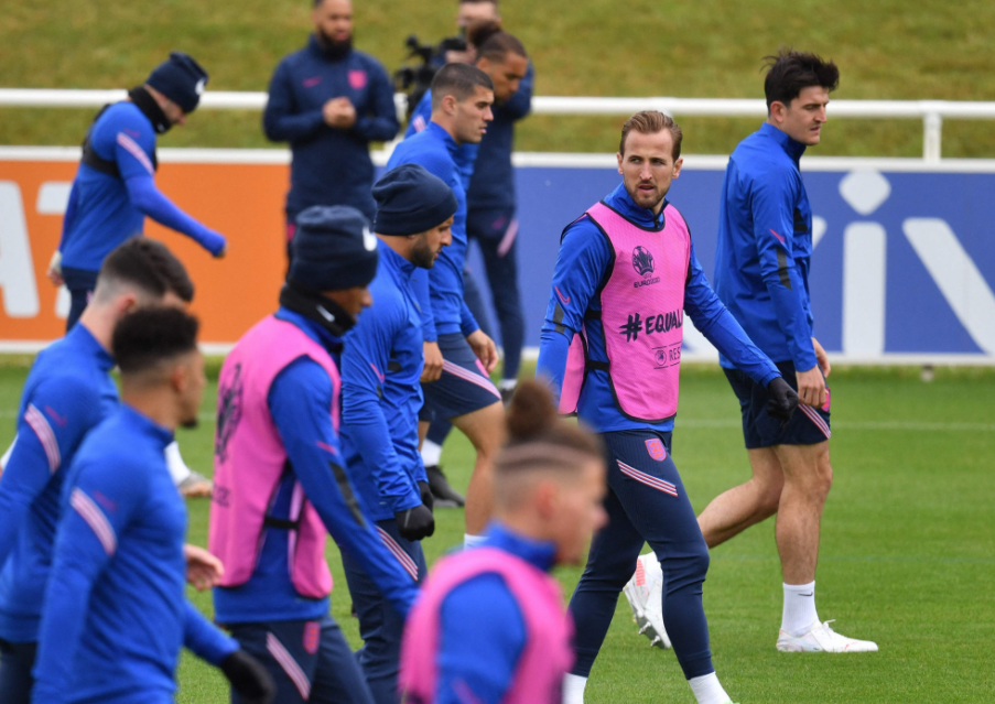 豪门对决！CS2上演世纪大战