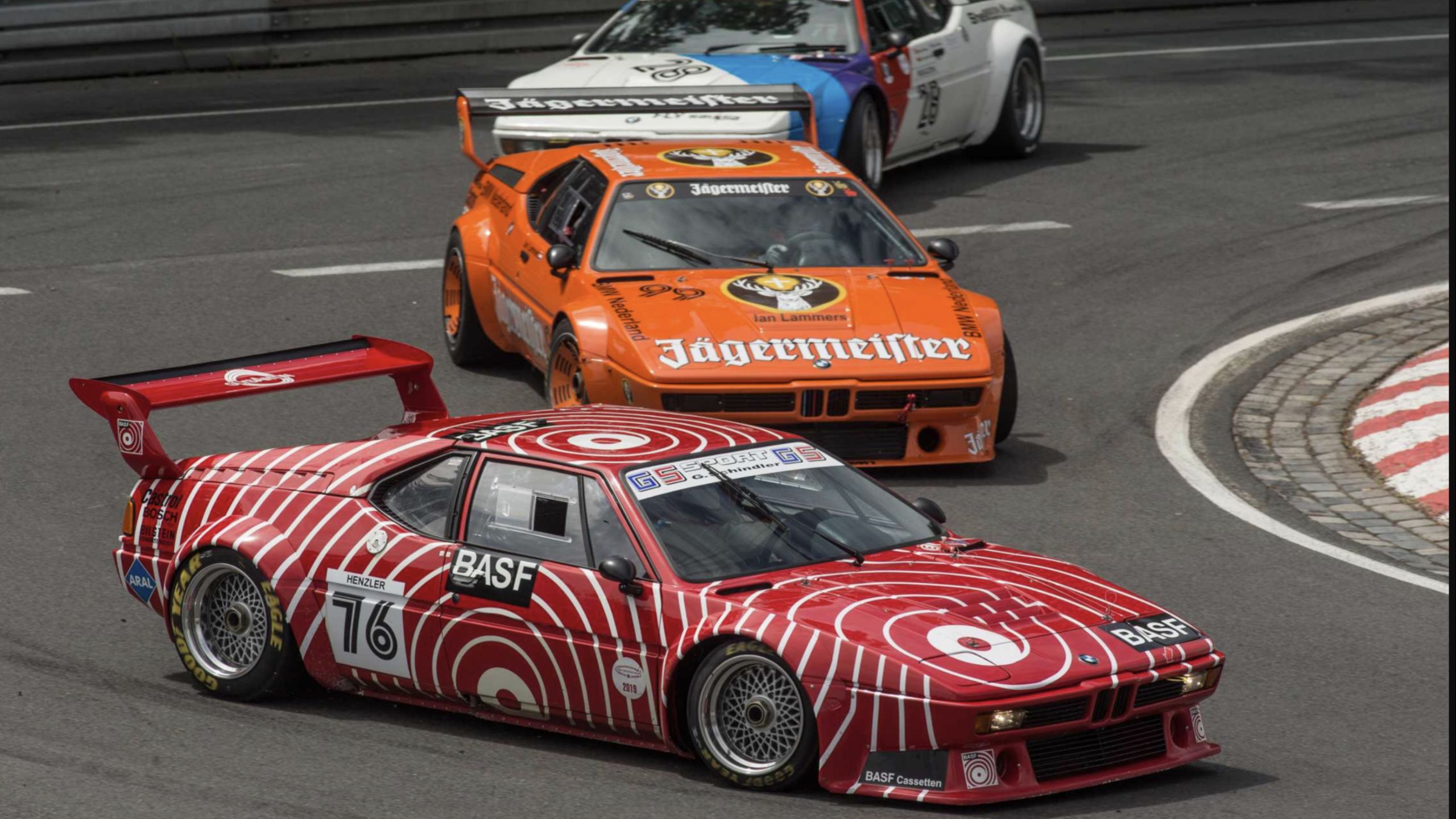 冷门频出！赛车战况跌宕起伏的简单介绍