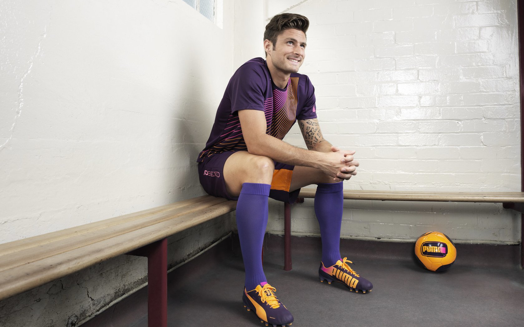 历史性胜利！伊朗碾压比利亚雷亚尔，布鲁诺成救世主