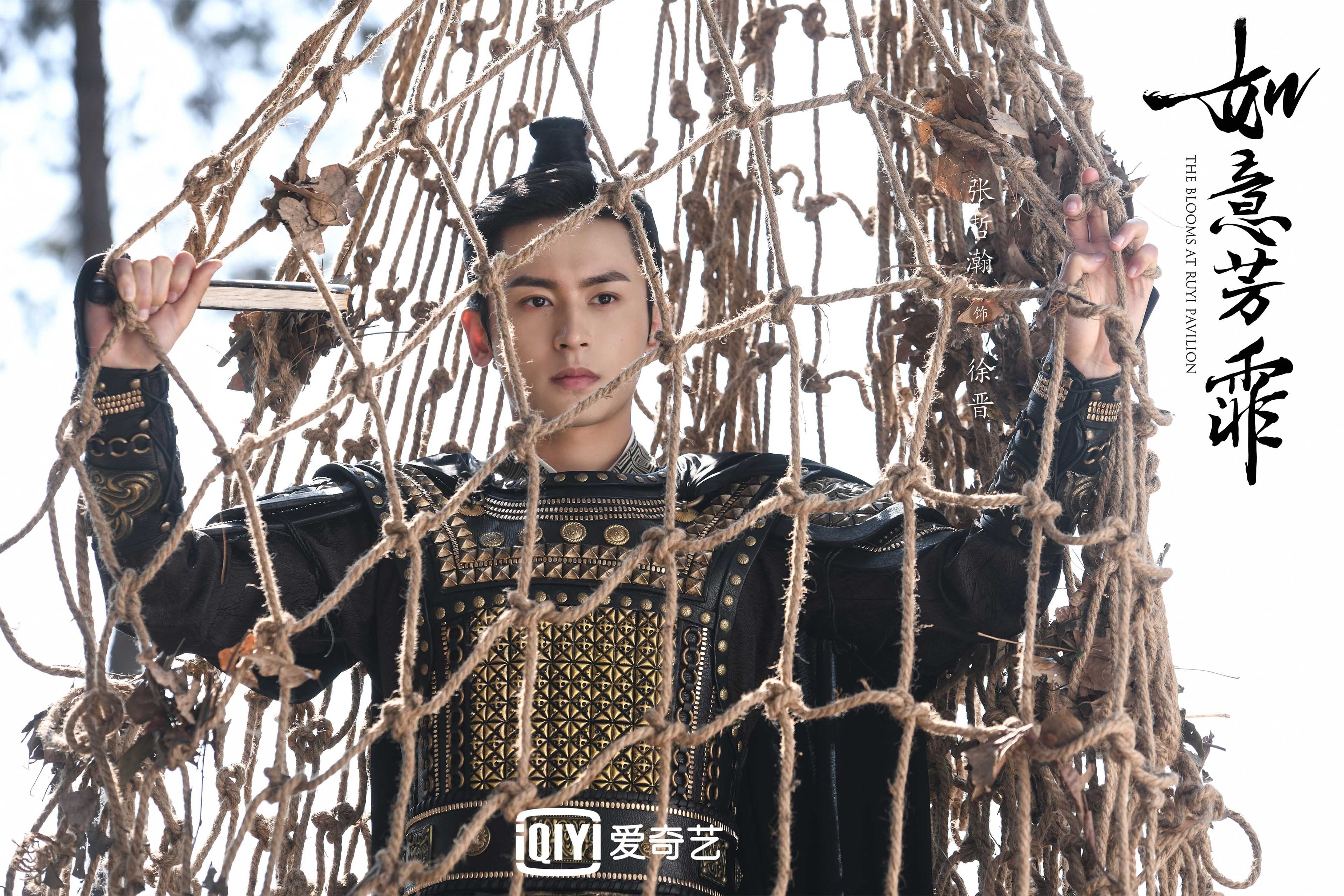 当活塞战术驶入F1赛道，勒布朗·詹姆斯如何用篮球智慧进站超越尼克斯